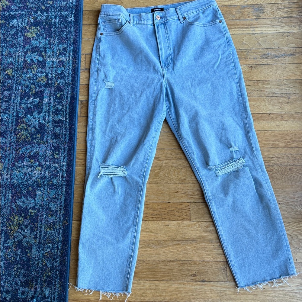 Express Super High Rise Mom Jeans Distressed